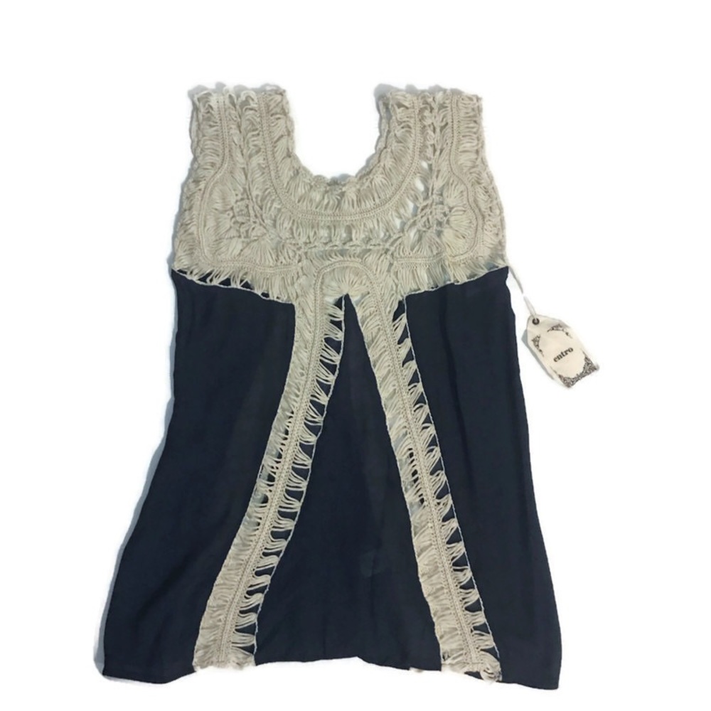 Entro Navy and Cream Crochet Top